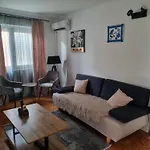 Lion Apartment